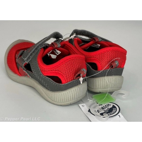 OshKosh B'gosh Toddler size 7 Red and Gray Sandals with hook and loop fasteners - Picture 5 of 8